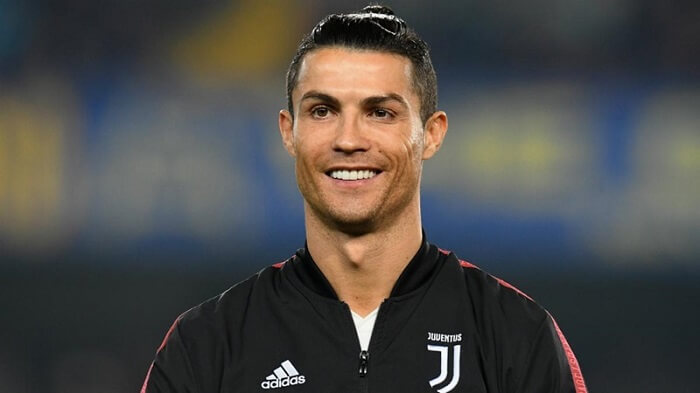 Nhiều người hâm mộ tò mò Ronaldo cao bao nhiêu?