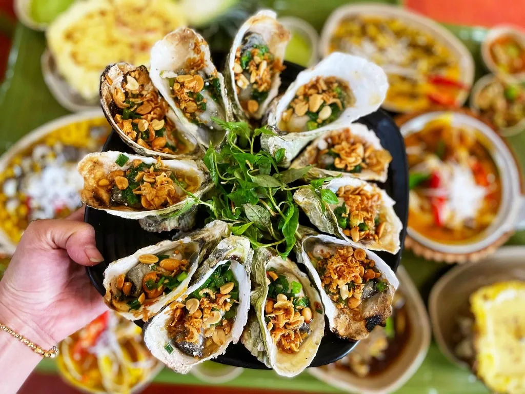 đặc sản hạ long là gì