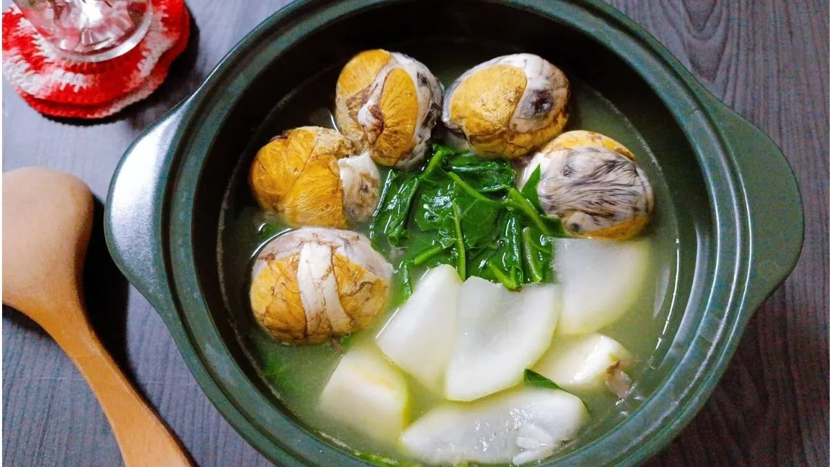 1 quả trứng vịt lộn bao nhiêu calo